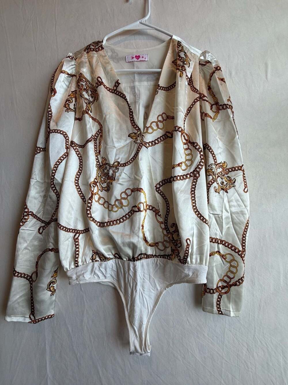 Buddy Love Melissa Gold Chain Print V-Neck Long Sleeve Bodysuit Size Small
